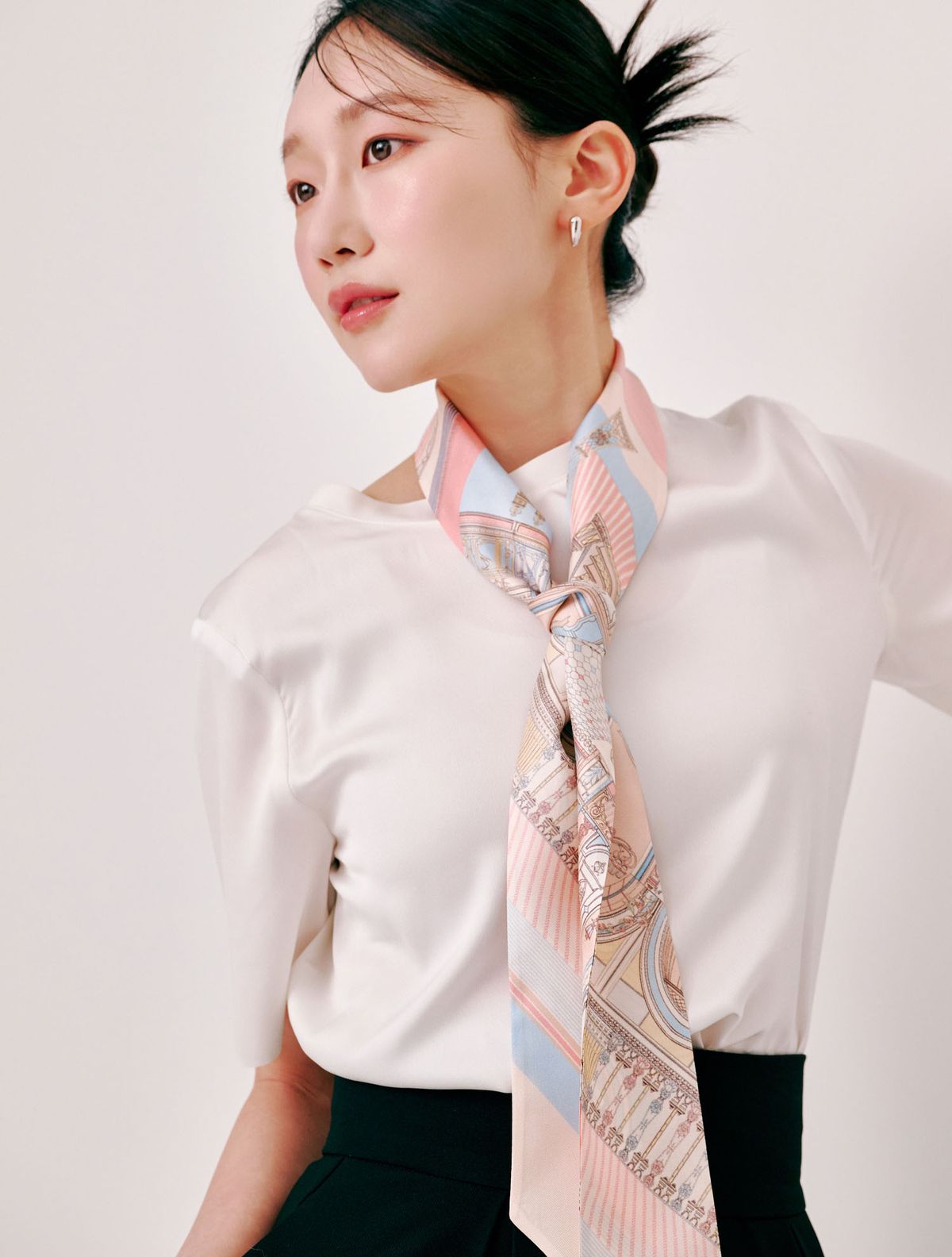 생럭슈(SAINTLUXURE) 릴리안 스카이블루