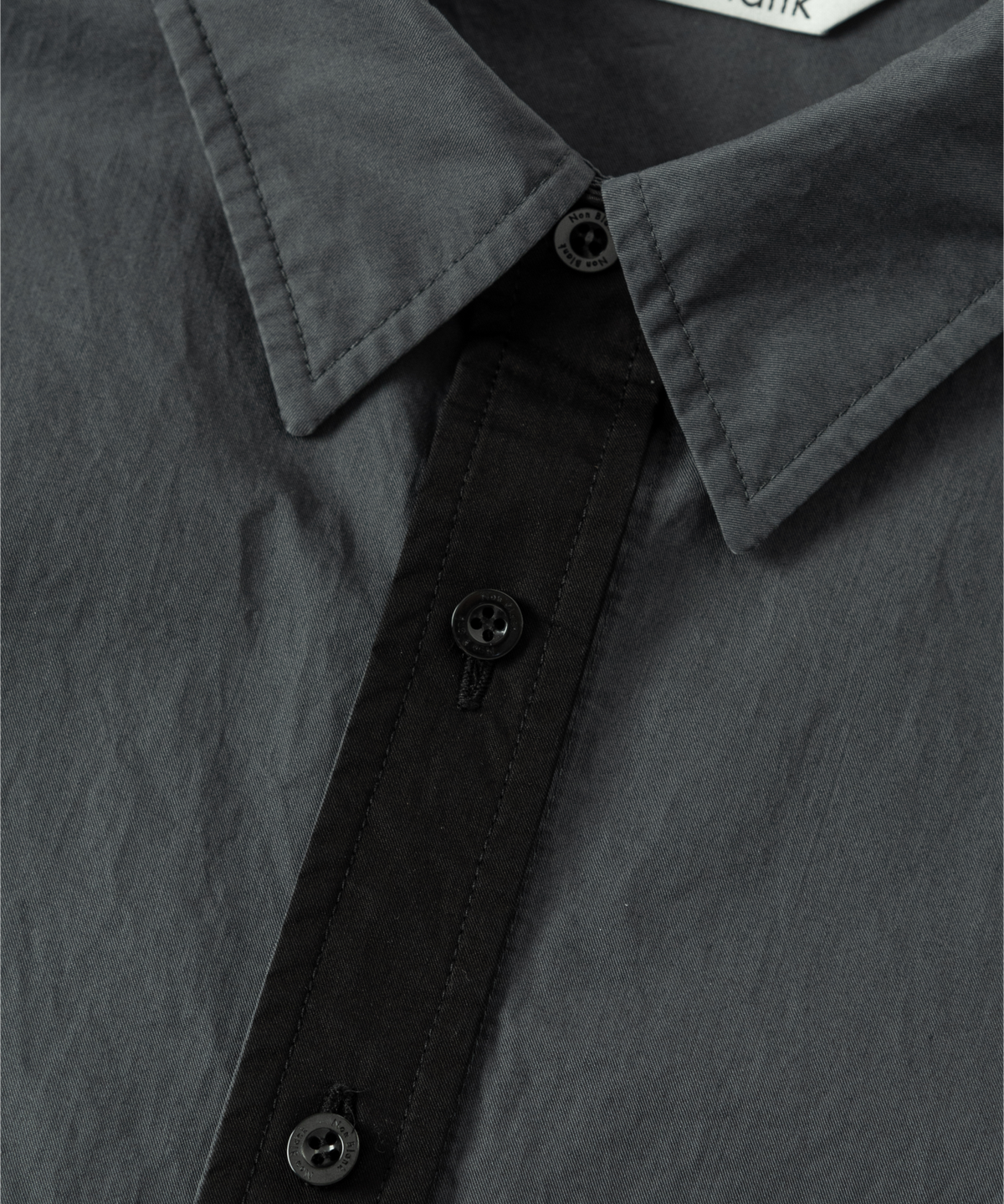 넌블랭크(NONBLANK) COTTON DRILL LS 셔츠_DARK GREY