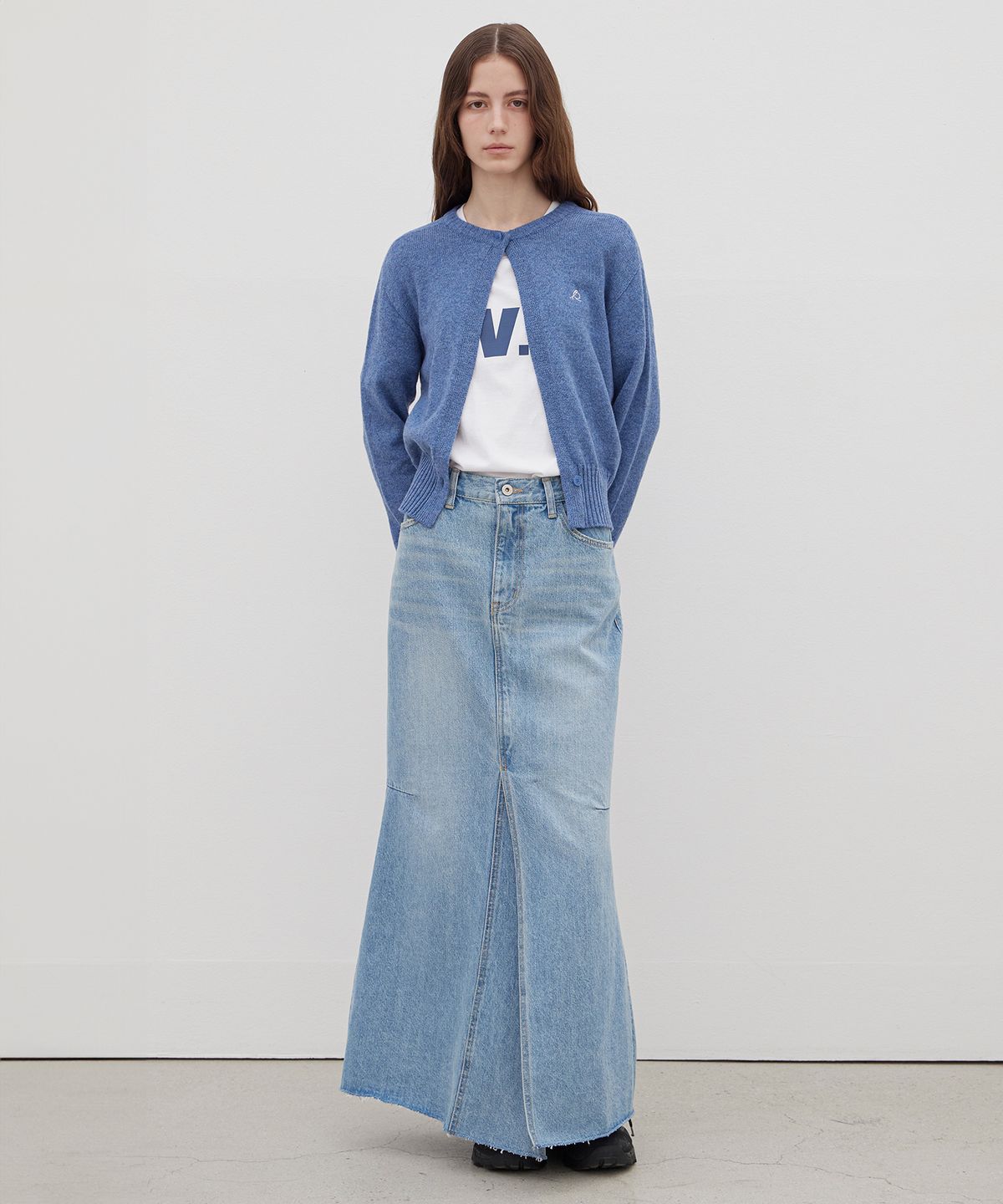 르바(LEVAR) Two-Button Round Knit Cardigan - Steel Blue
