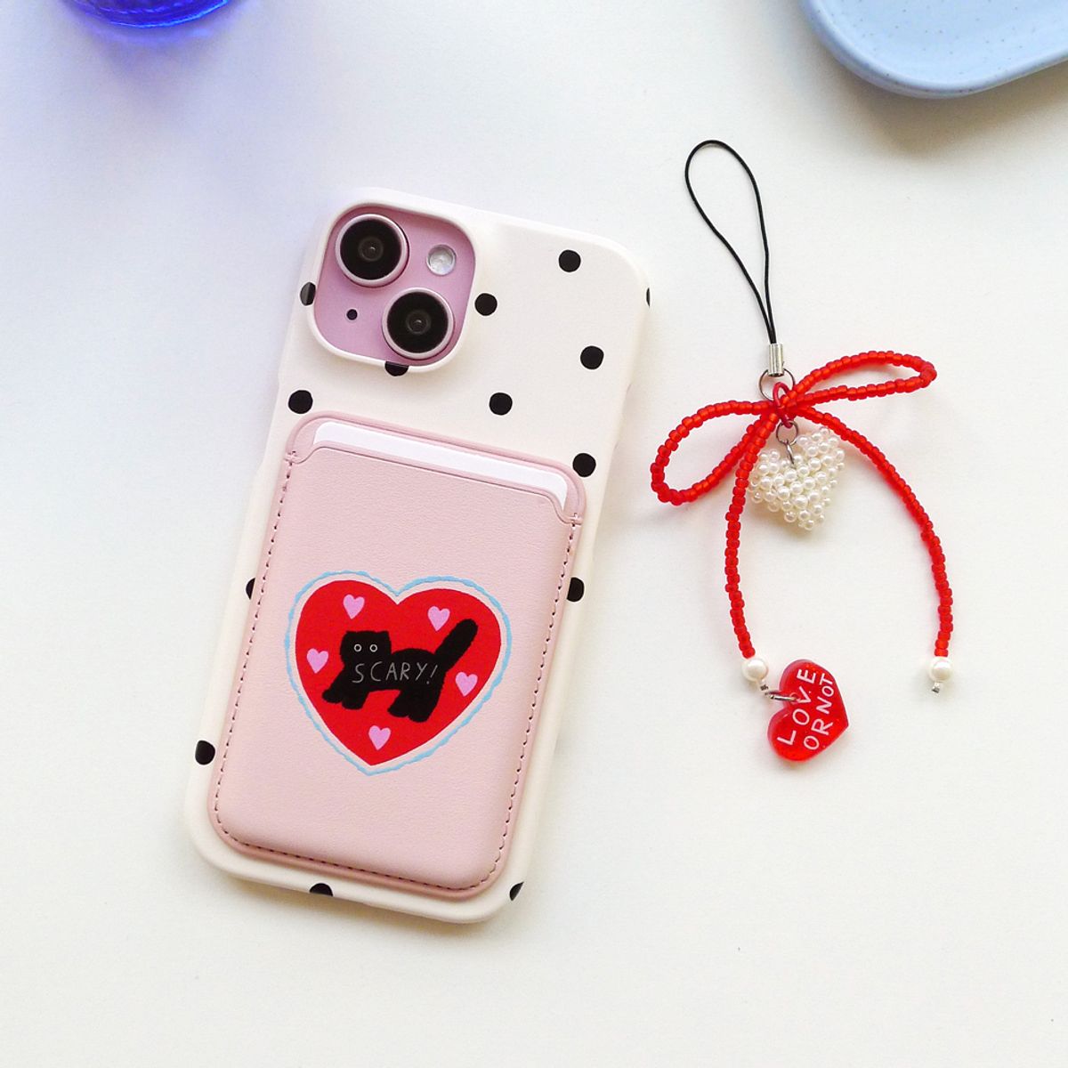 러브오낫(LOVE OR NOT) 맥세이프/하드_Black Balls-Ivory Magsafe/Hard Phonecase