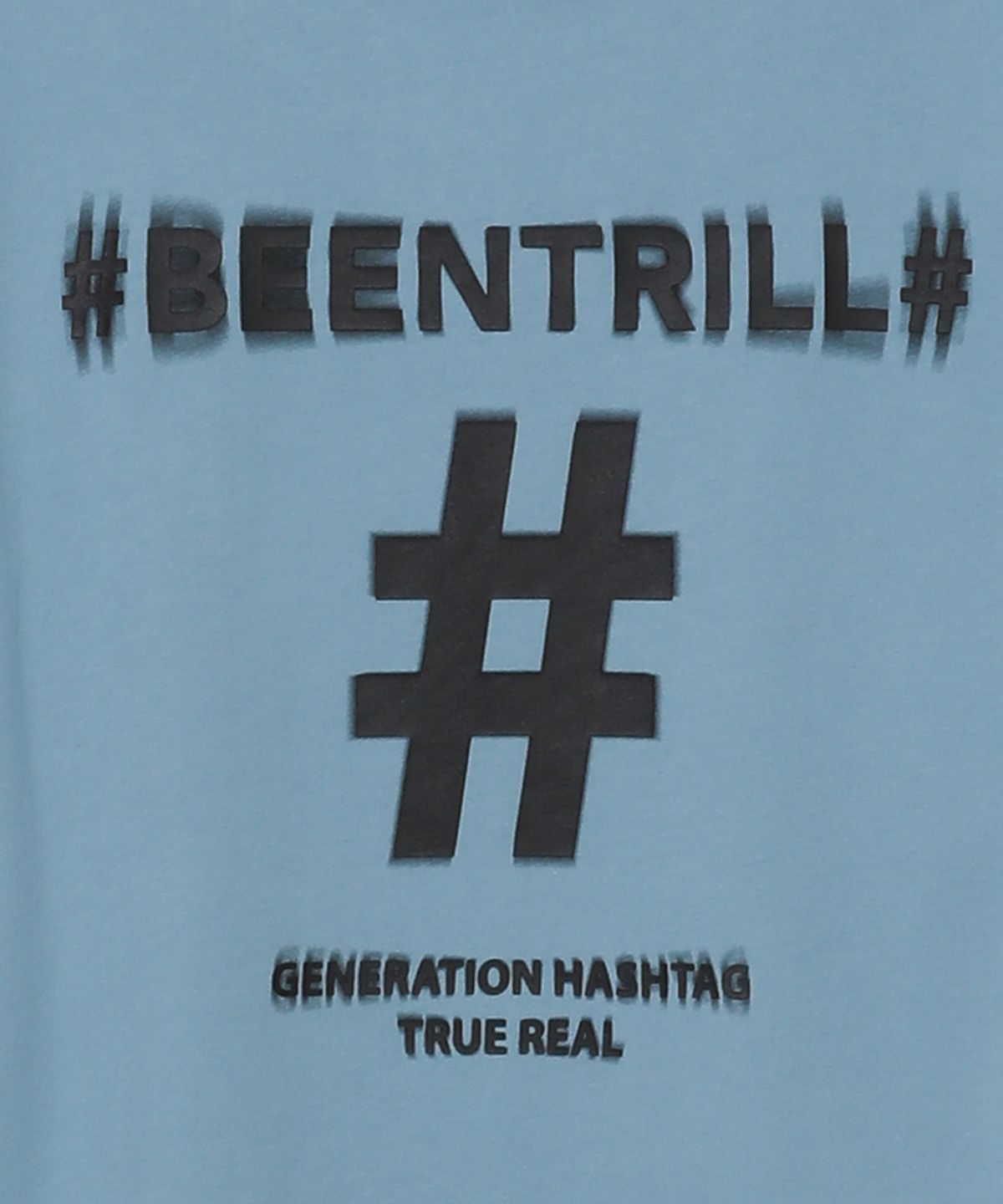빈트릴(BEENTRILL) 쉐이크 해시태그 컴포트핏 티셔츠(라이트 블루)