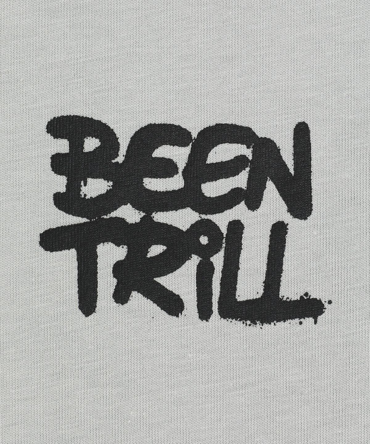 빈트릴(BEENTRILL) 스프레이 해시태그 티셔츠(라이트 그레이)