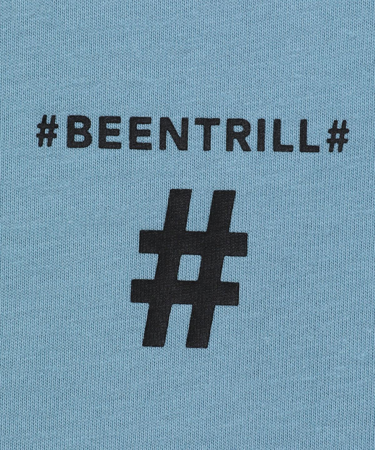 빈트릴(BEENTRILL) 옐로우 테이핑 해시태그 티셔츠(라이트 블루)