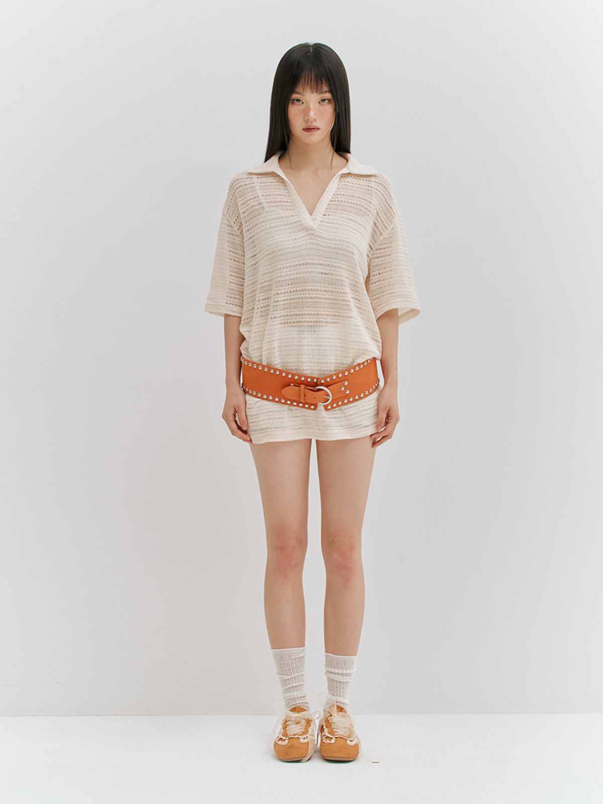 민더리(MEENDERI) STRIPE OPEN COLLARED T-SHIRT - IVORY