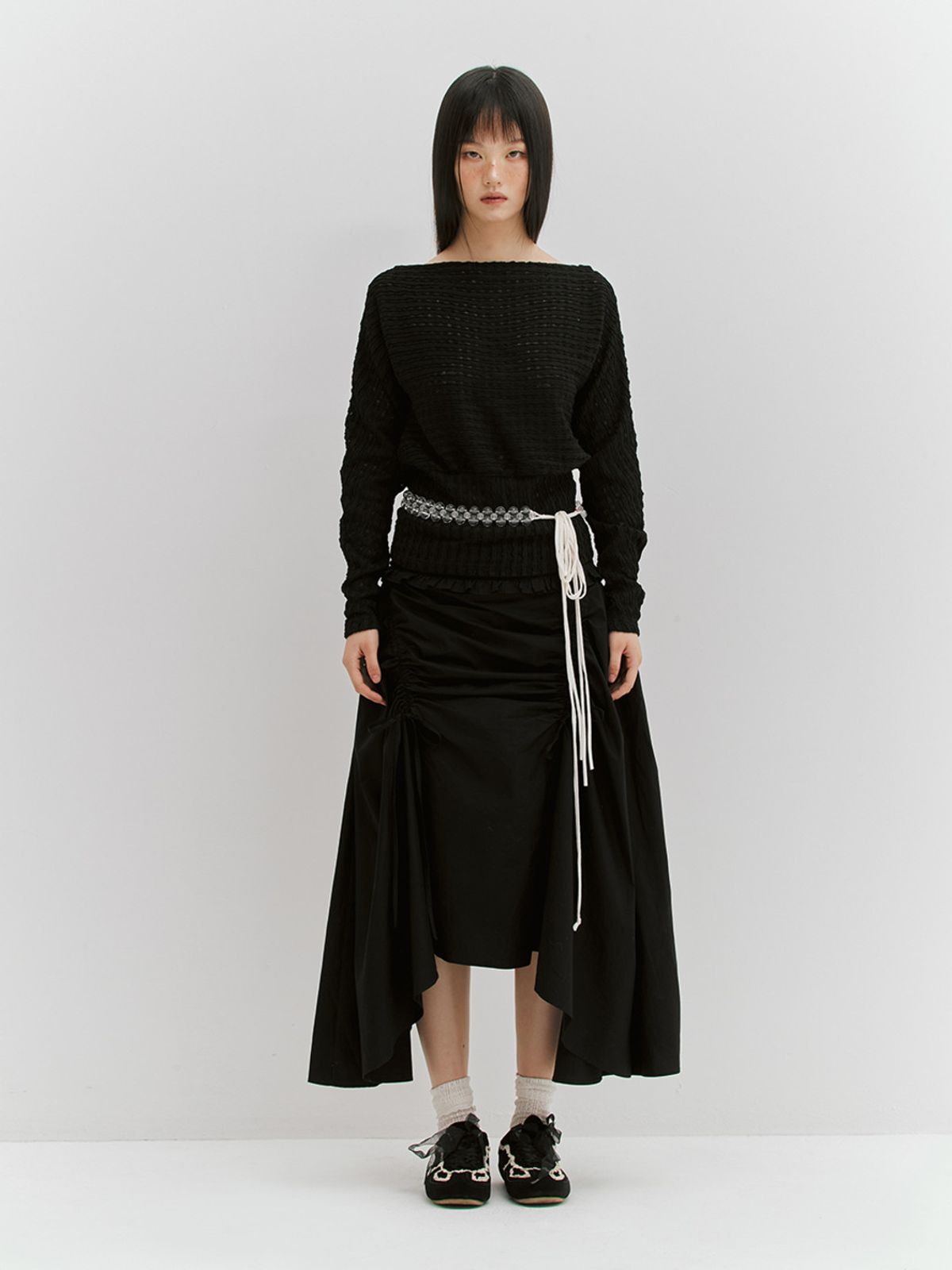 민더리(MEENDERI) WAVE JACQUARD OFF-SHOULDER TOP - BLACK