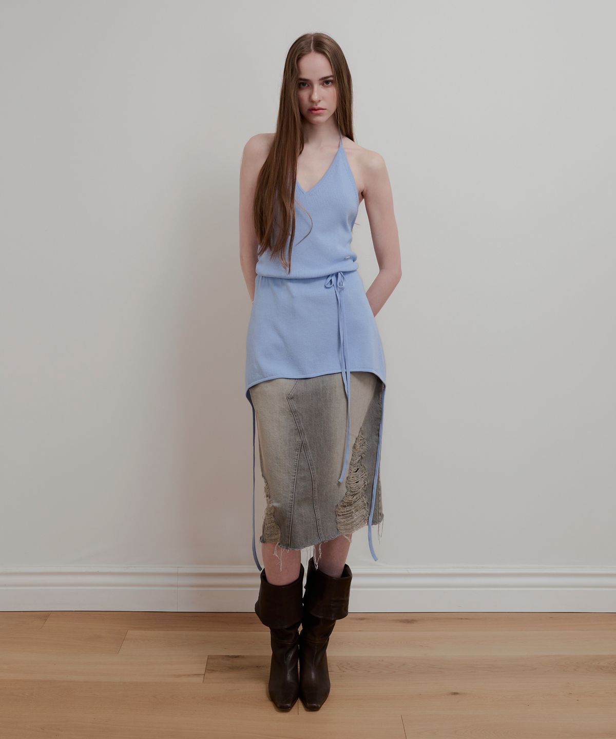 아옵트(AOPT) LAYERED HALTER NECK KNIT - SKY