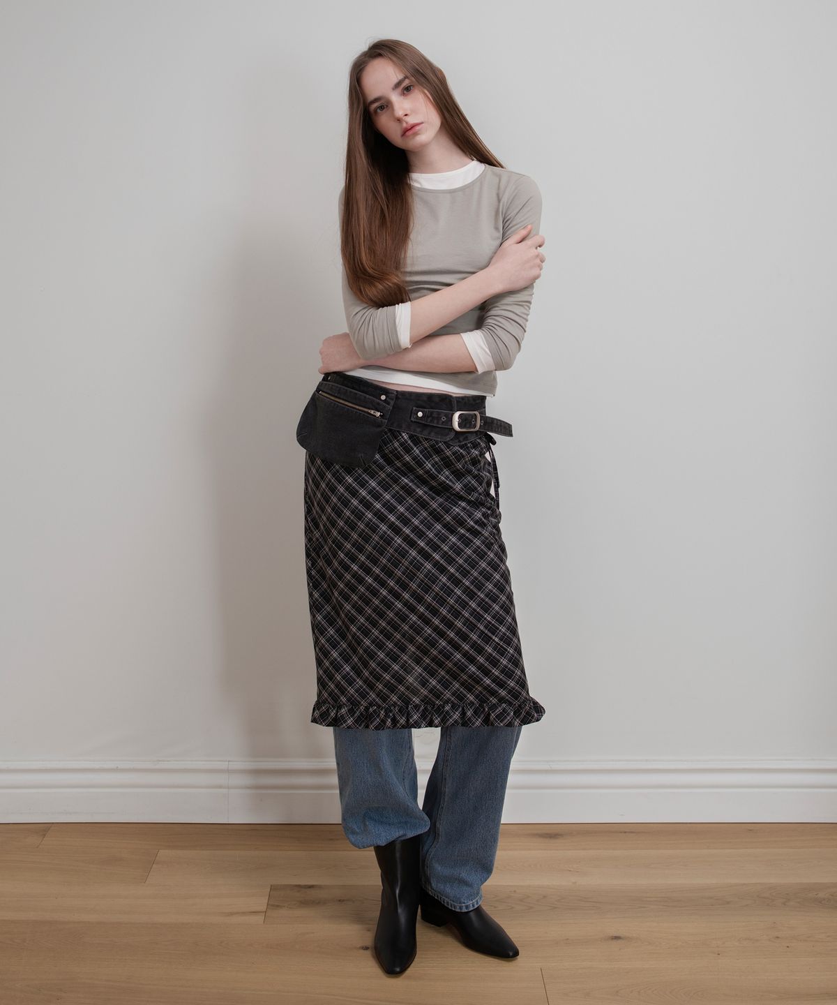 아옵트(AOPT) MODAL HALF SLEEVE T-SHIRT - ASH OLIVE