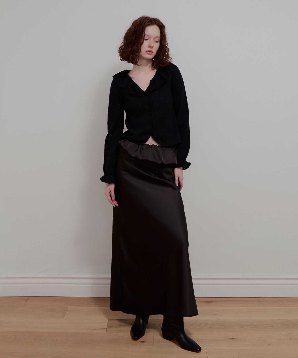 아옵트(AOPT) BALLOON DETAIL SATIN SKIRT - BLACK