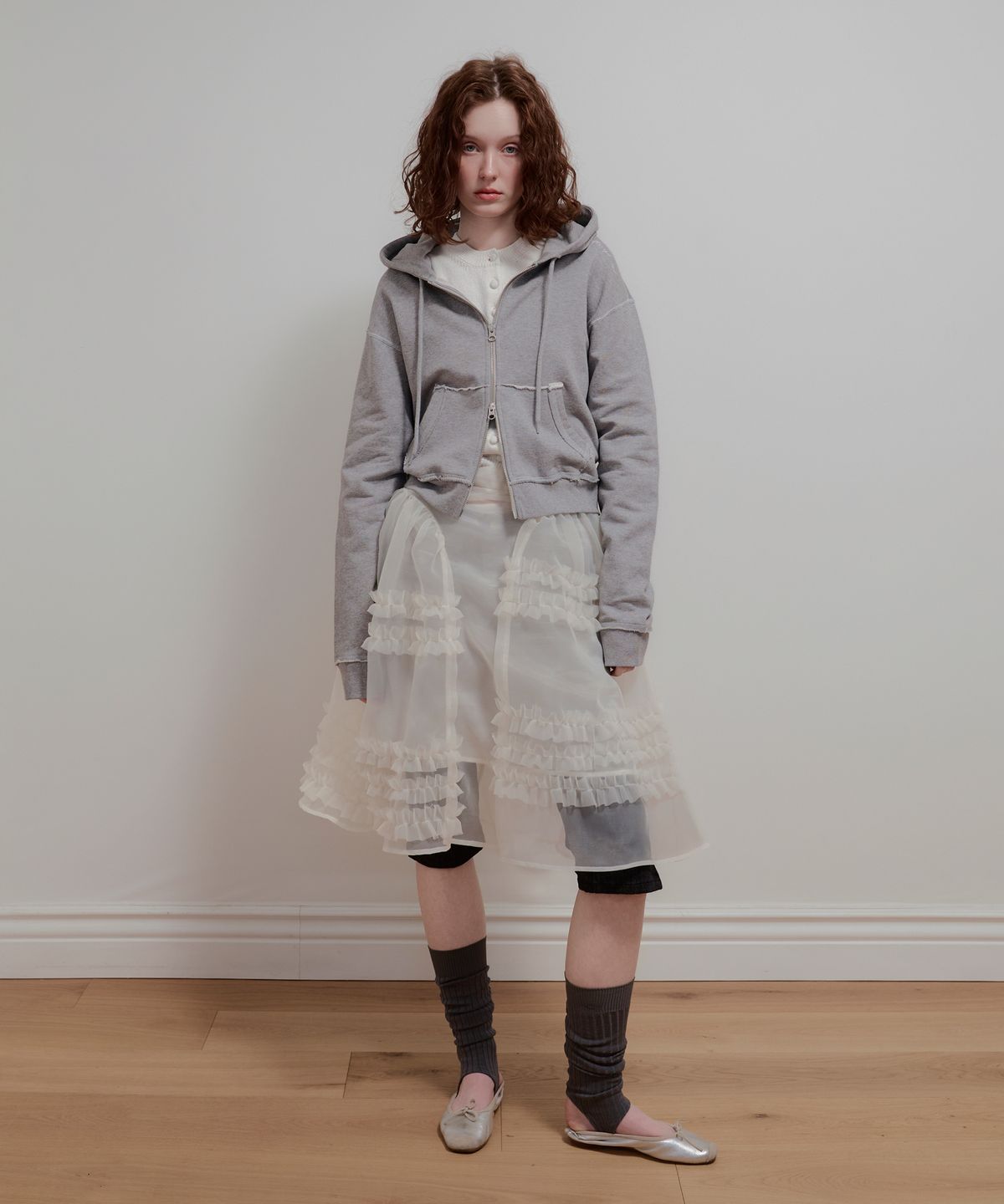 아옵트(AOPT) ORGANZA FRILL LAYERED SKIRT - CREAM