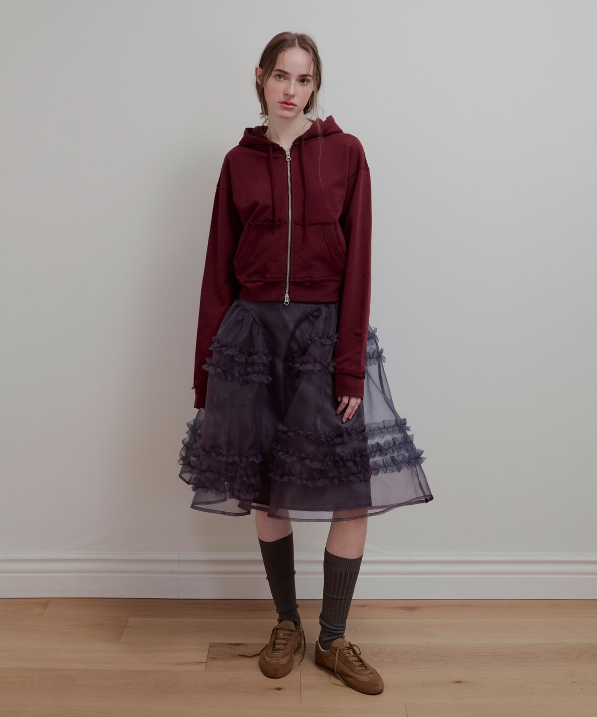아옵트(AOPT) ORGANZA FRILL LAYERED SKIRT - CHARCOAL