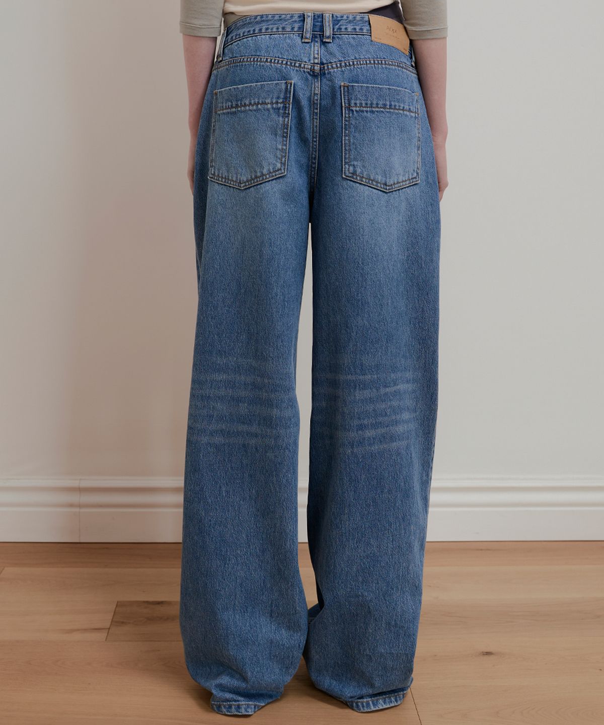 아옵트(AOPT) WHISKERS FADED DENIM PANTS - BLUE
