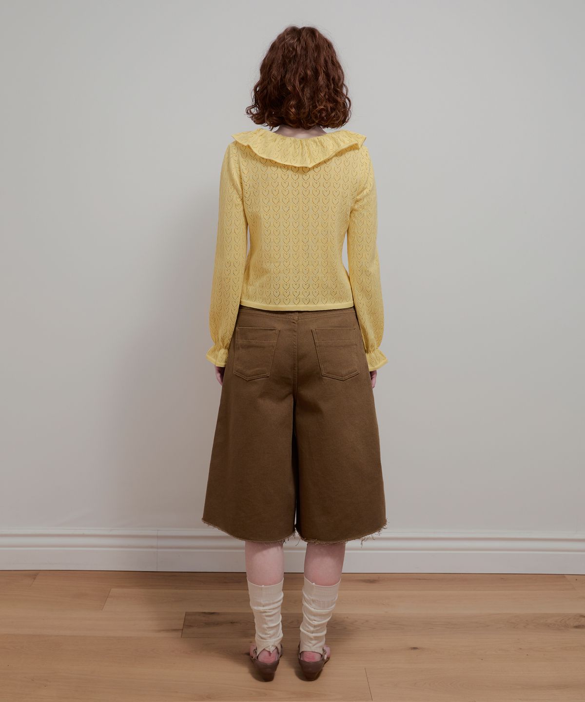 아옵트(AOPT) COTTON WIDE BERMUDA PANTS - CAMEL BROWN