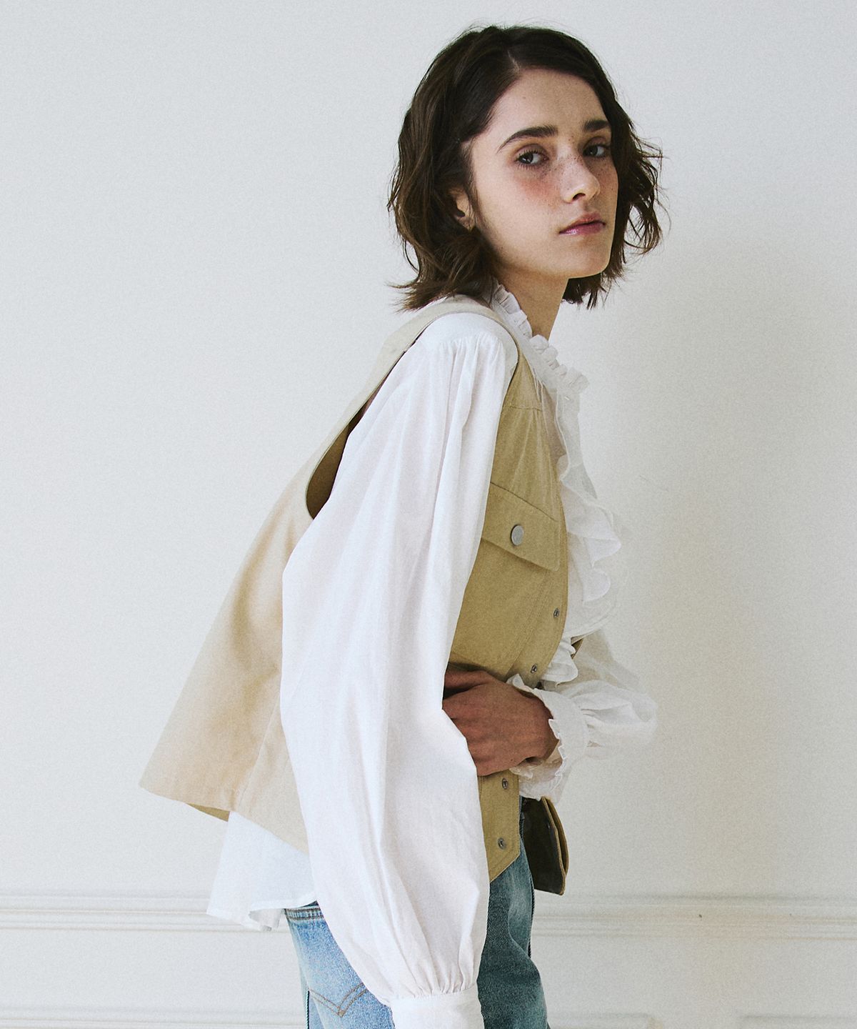 그린버터(GREENBUTTER) Cotton Pocket Vest (Beige)