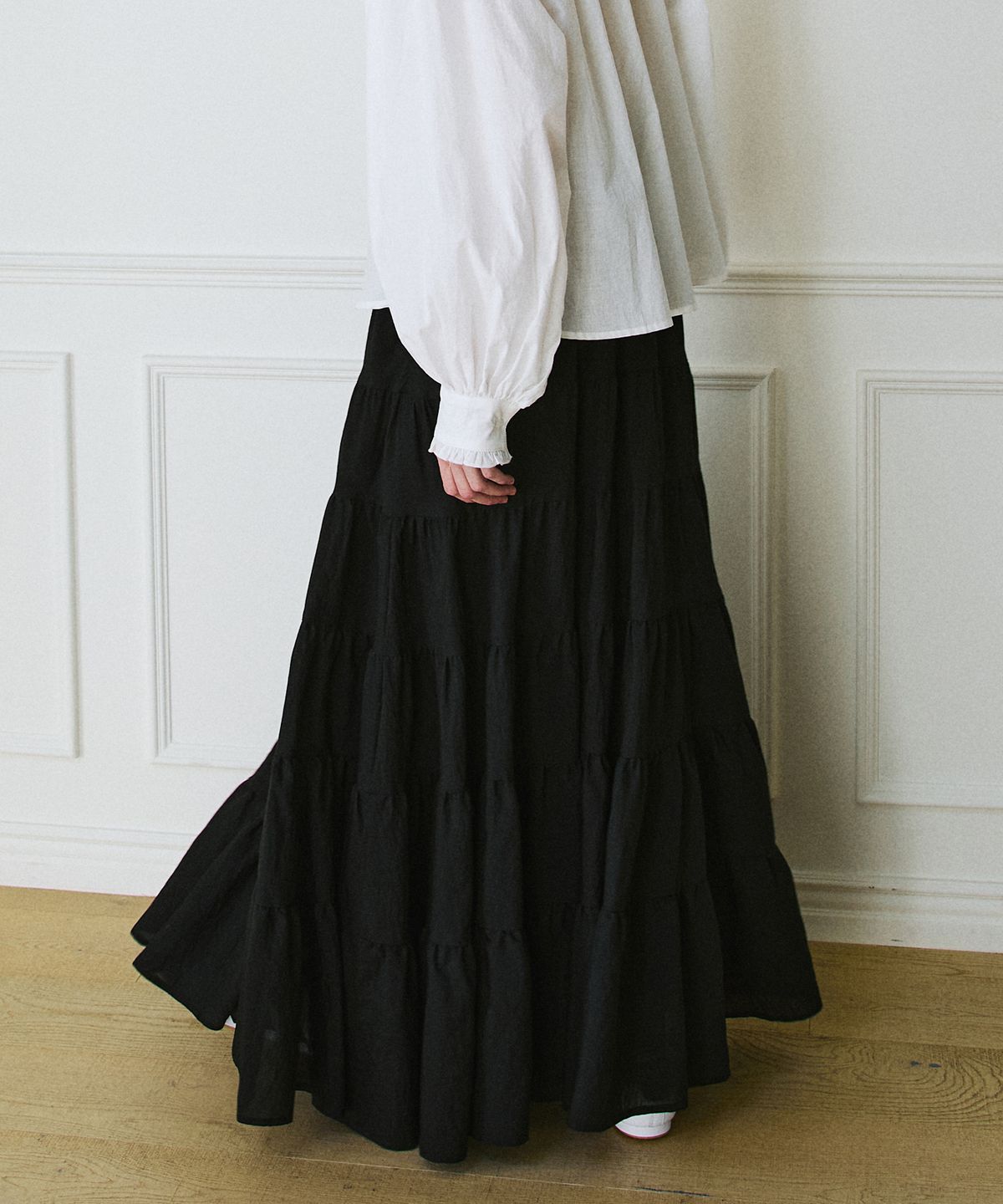 그린버터(GREENBUTTER) Cancan Ruffle Long Skirt (Black)