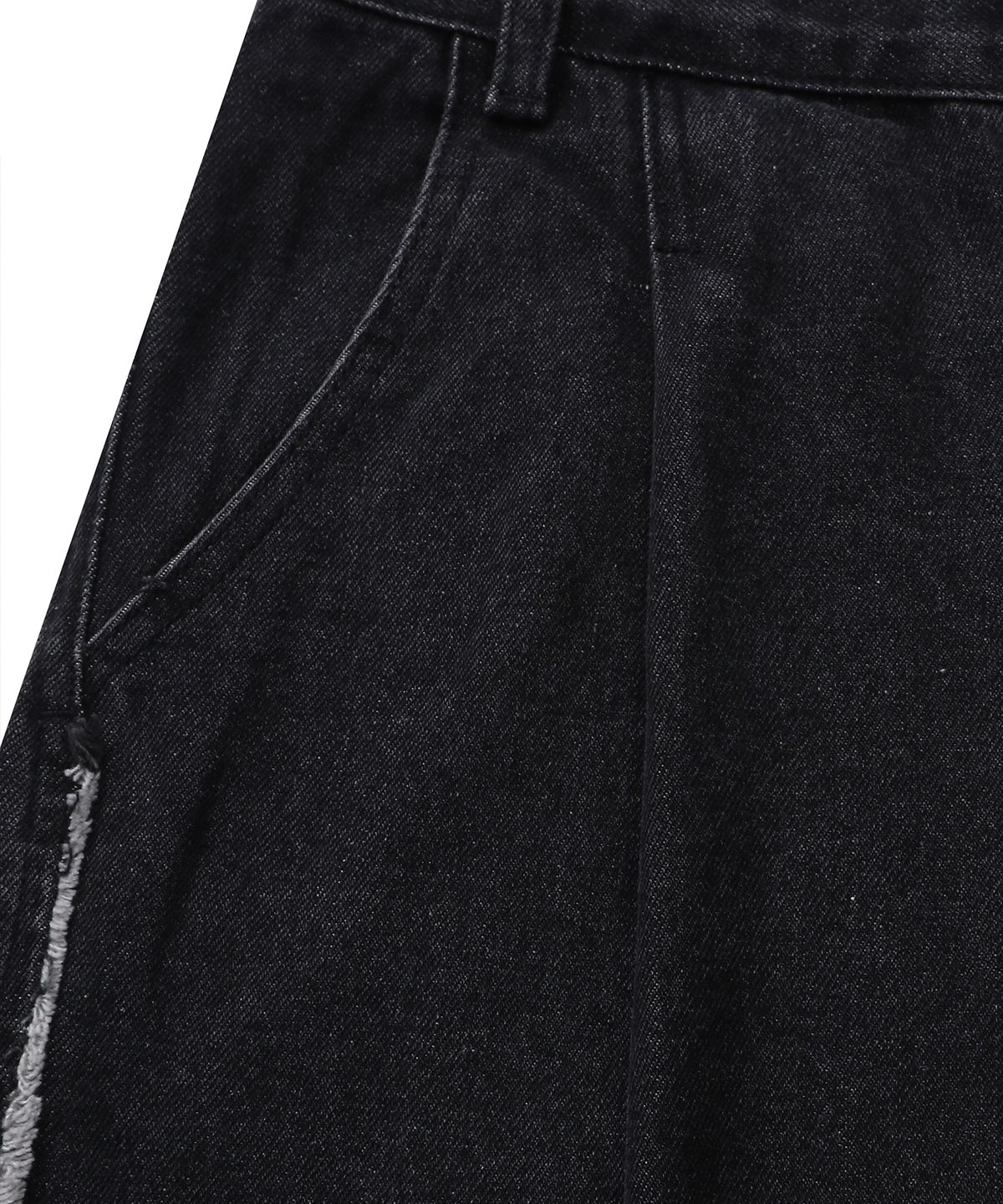 커넥트킨록(CONNECT KINLOCH) 워시드 컷오프 버뮤다 데님  하프팬츠 (워싱블랙)