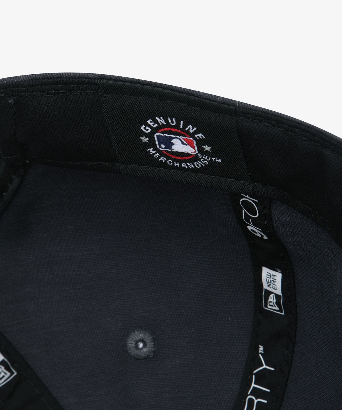 뉴에라(NEW ERA) MLB 뉴욕 양키스 베이직 아웃라인 언스트럭쳐 볼캡 다크 그라파이트