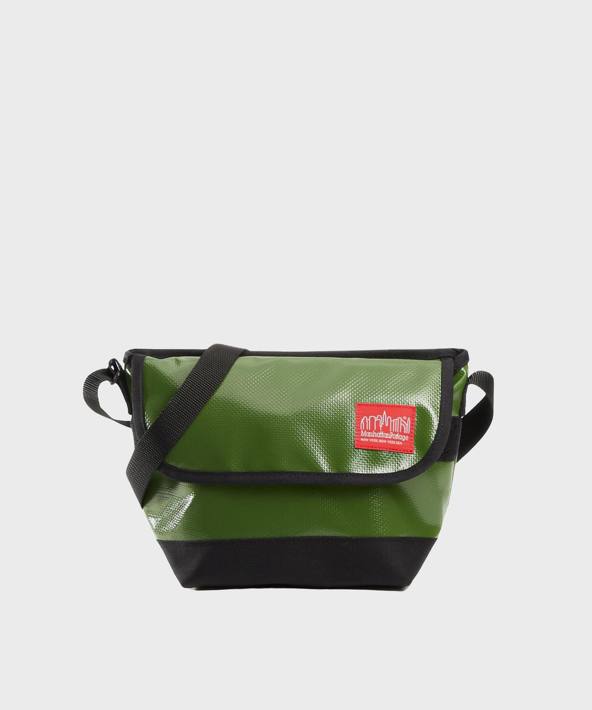 맨하탄 포티지(MANHATTAN PORTAGE) 바이닐 메신저백 VER.2 GREEN