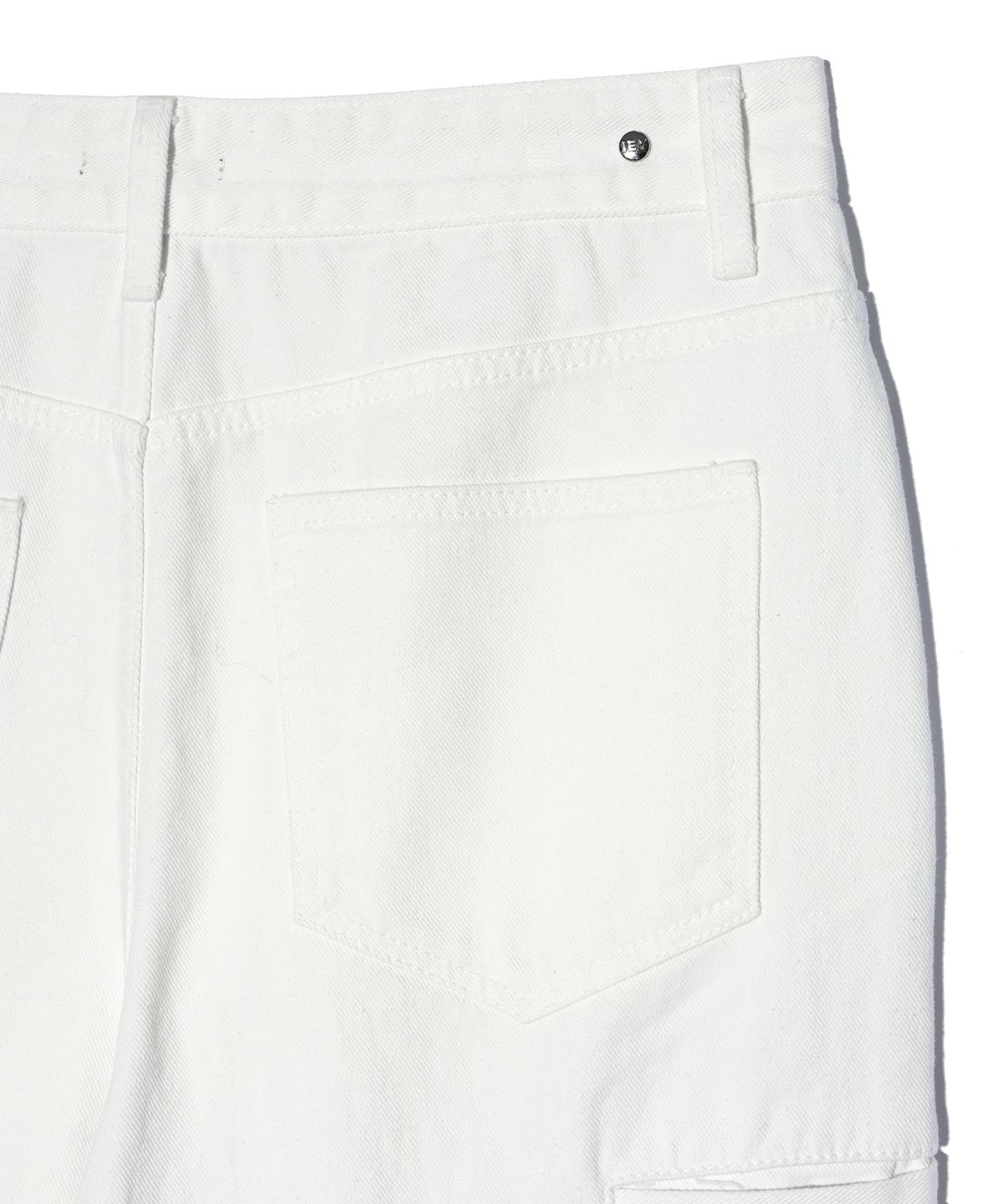 이에이(IEY) D16 FLARE DENIM Off White