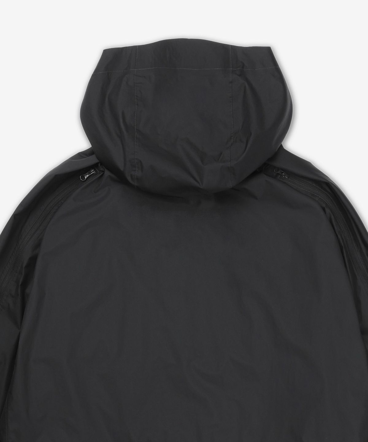 씨피 컴퍼니(CP Company) 매트로폴리스 퍼텍스 패커블 블룸 후드 재킷 - 블랙 / 18CLOW005A110033A999