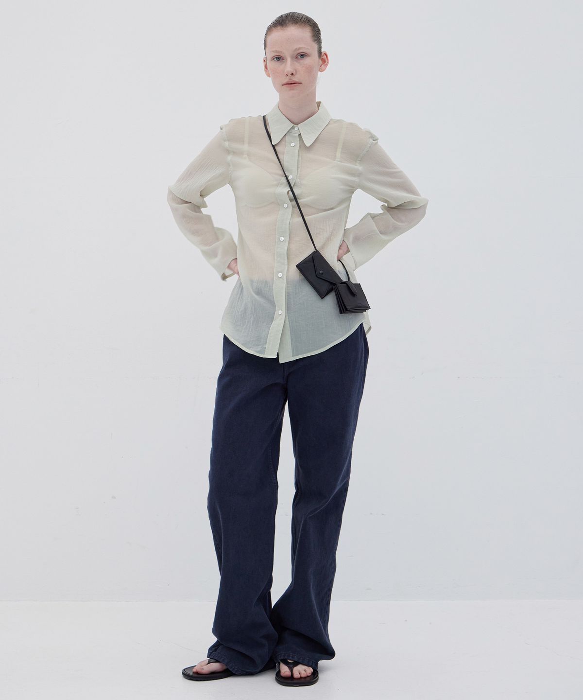 르바(LEVAR) Glow See-through Slim Shirt - Ice Mint