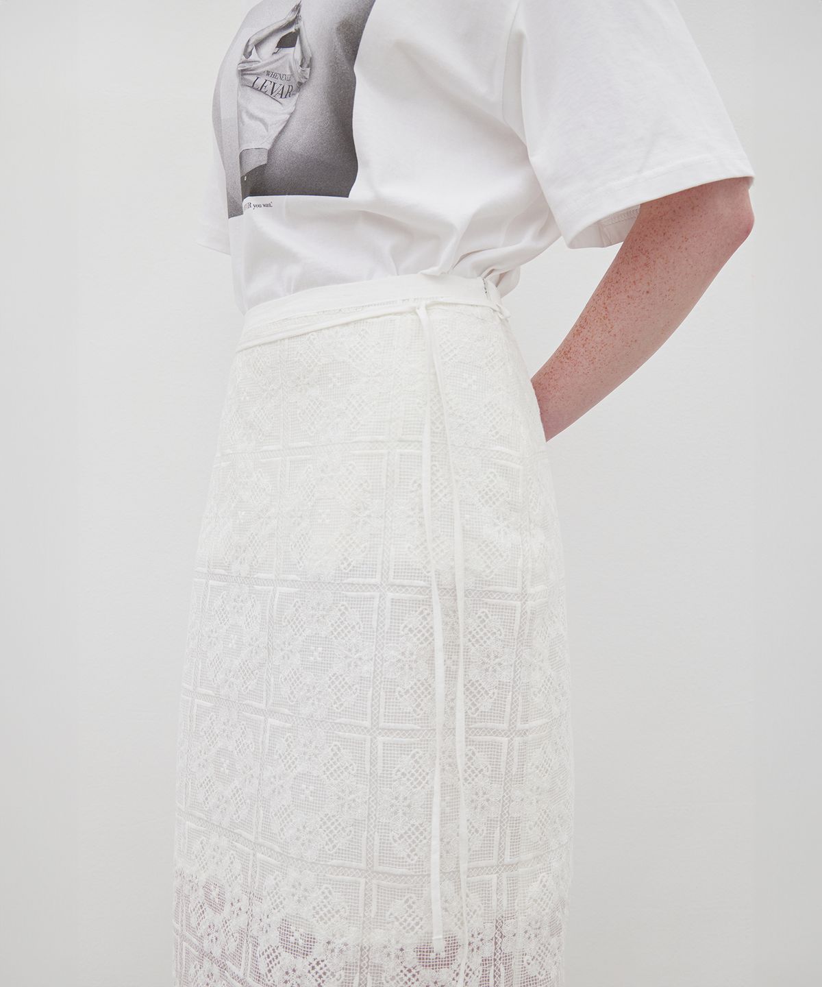 르바(LEVAR) Crochet Lace Skirt - Off White