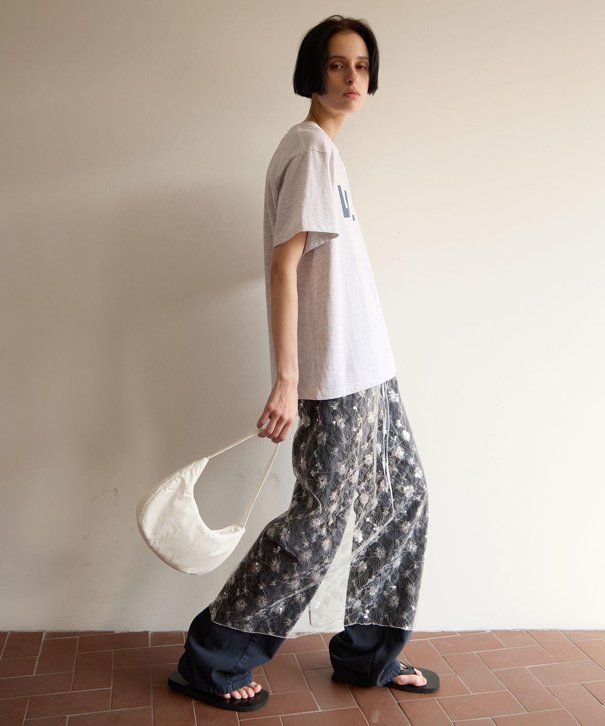 르바(LEVAR) Light Glow Layered Skirt Set - Black