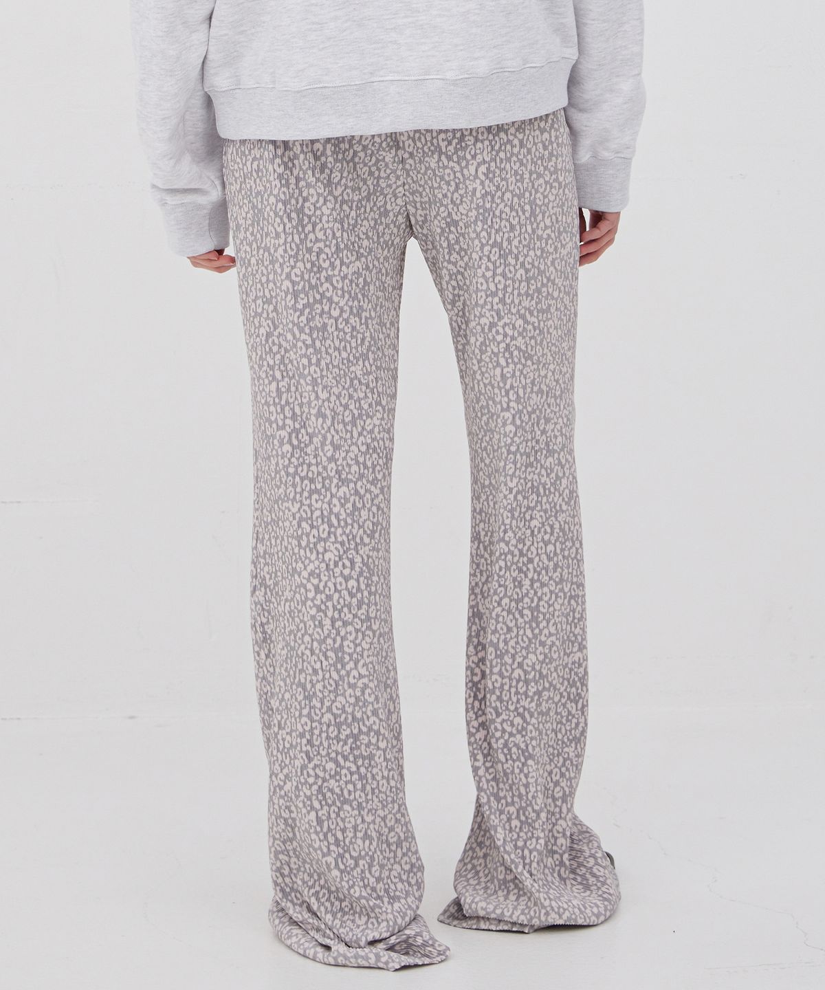 르바(LEVAR) Faint Leopard Layered Pants - Faint Pink
