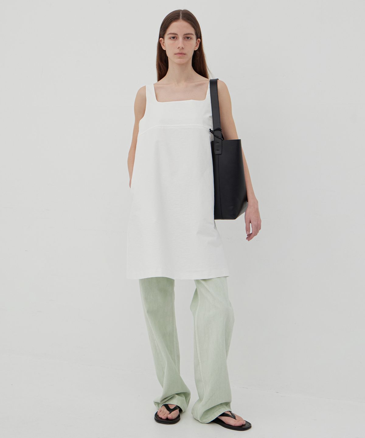 르바(LEVAR) Squared-Neck Mini Dress - Off White