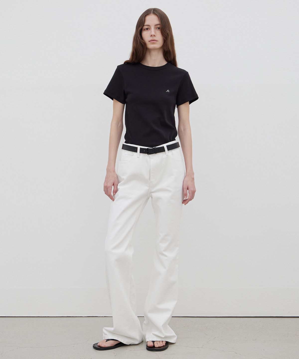 르바(LEVAR) Relaxed Boots Cut Denim - Off White