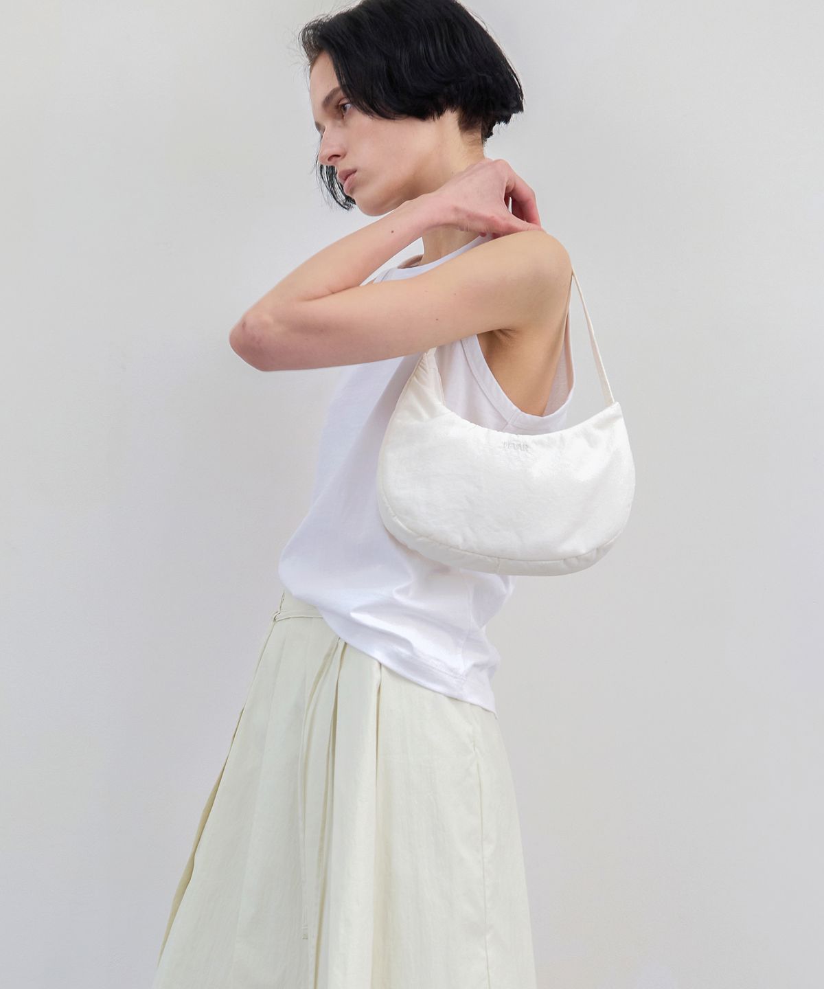 르바(LEVAR) Levar Comfy Hobo Bag - Off White