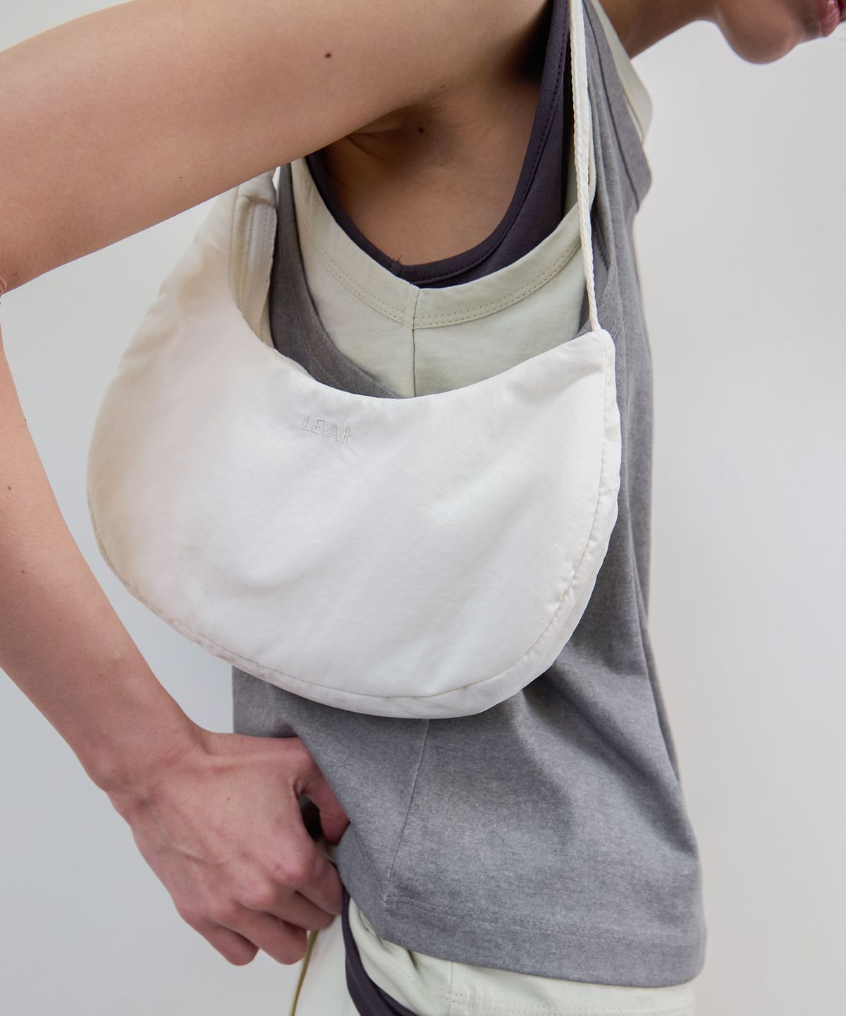 르바(LEVAR) Levar Comfy Hobo Bag - Off White