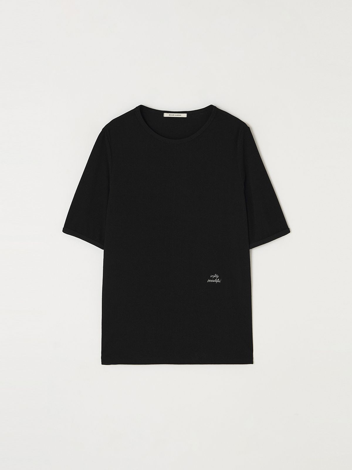 비뮤즈맨션(BEMUSE MANSION) Embroidery ribbed t shirt - Black