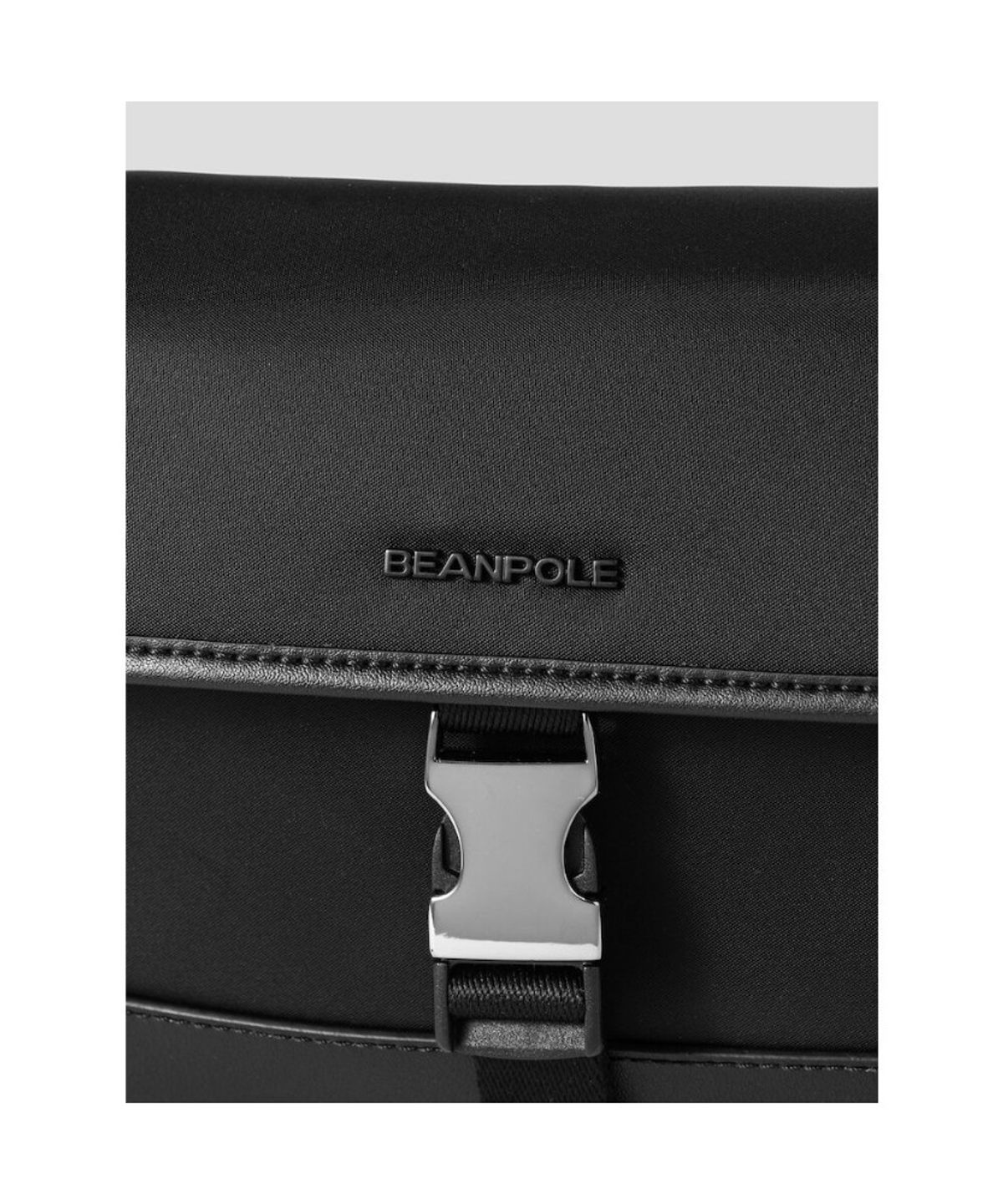 빈폴 액세서리(BEANPOLE ACCESSORY) 제이 가로형 폰 슬링백 - 블랙