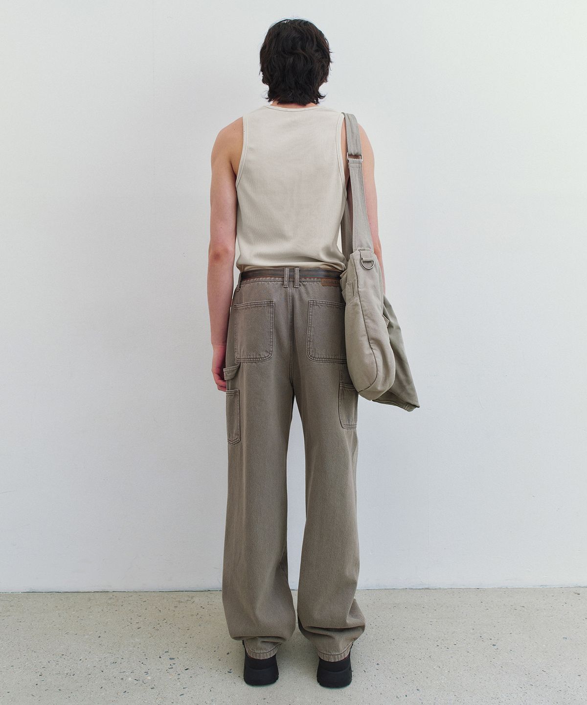 인사일런스(INSILENCE) 데미지드 탱크탑 BEIGE
