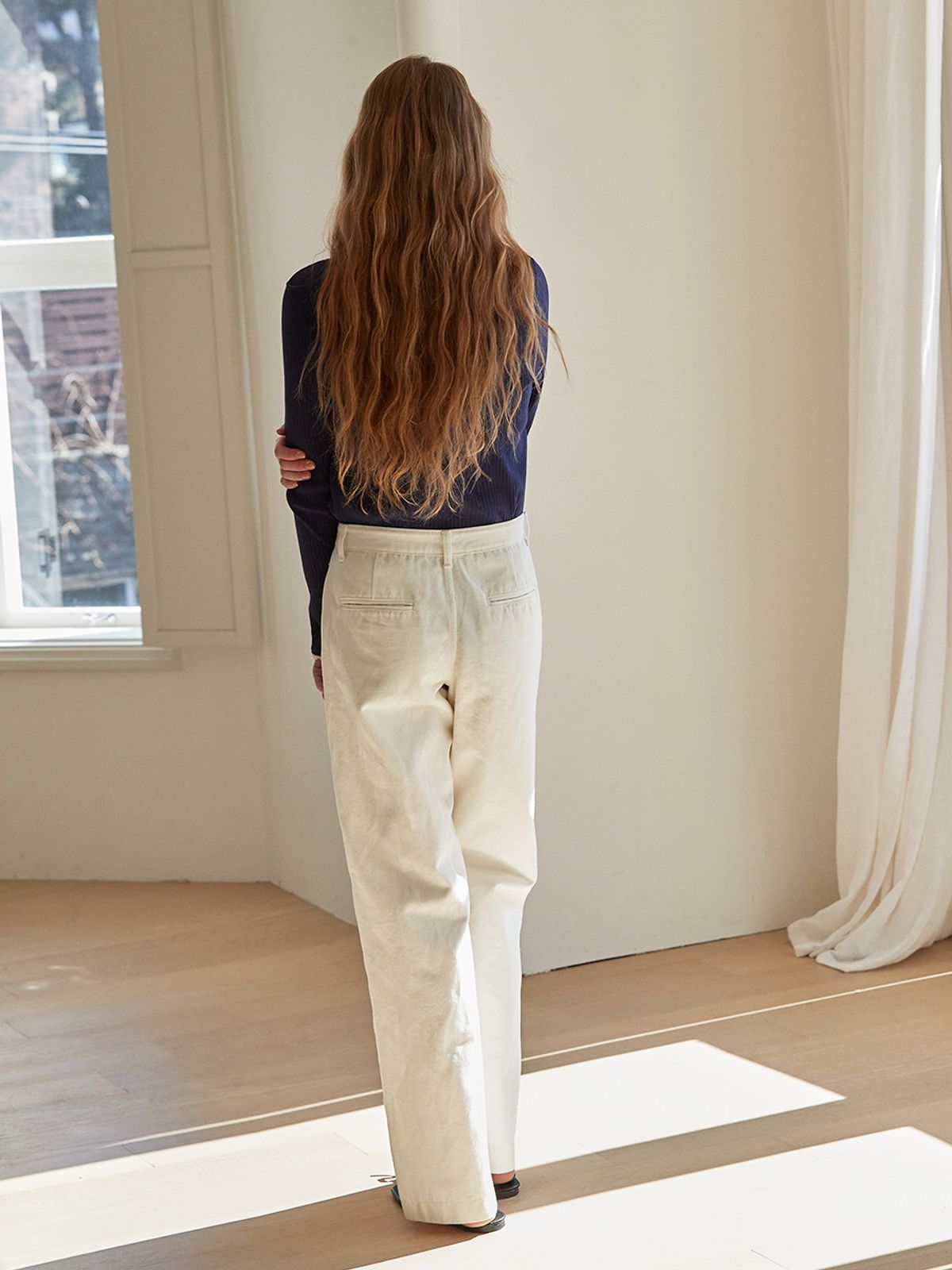 비뮤즈맨션(BEMUSE MANSION) Ribbon point square neck top - Blue Navy