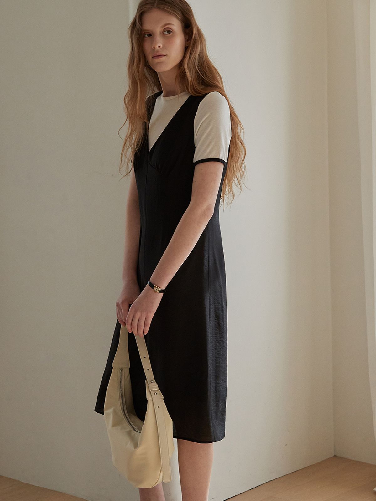 비뮤즈맨션(BEMUSE MANSION) V-neck layered dress - Black