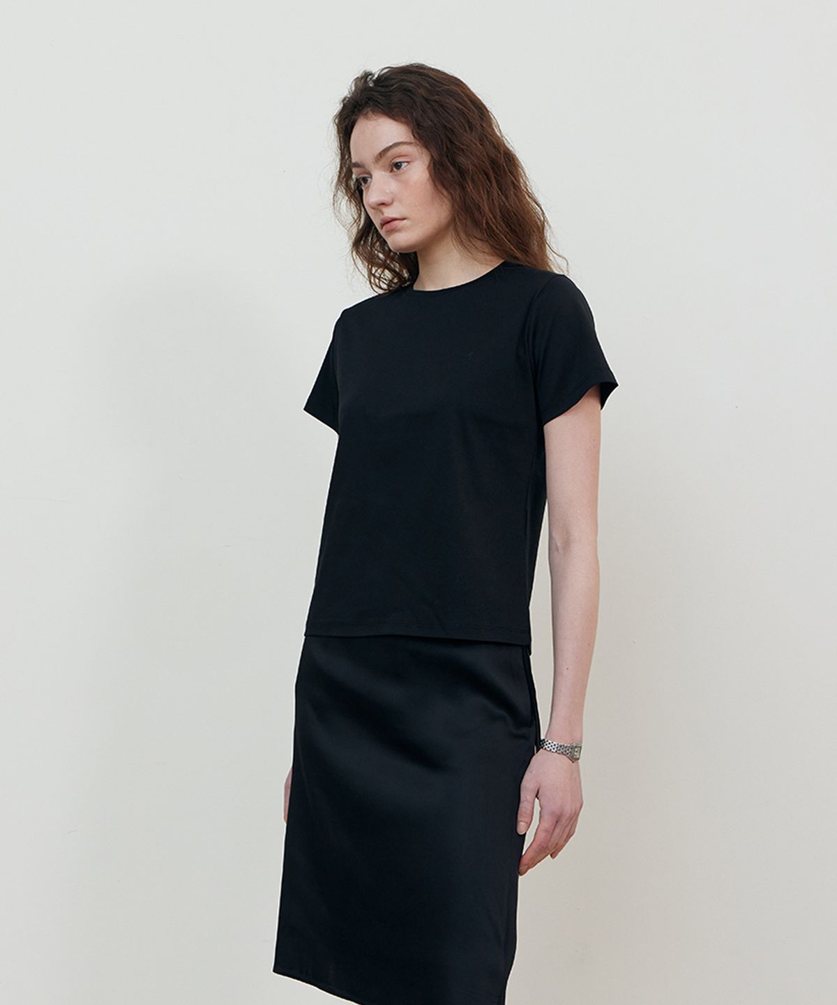 스텝어라운드(STEP AROUND) Silket cotton half t-shirt_BLACK