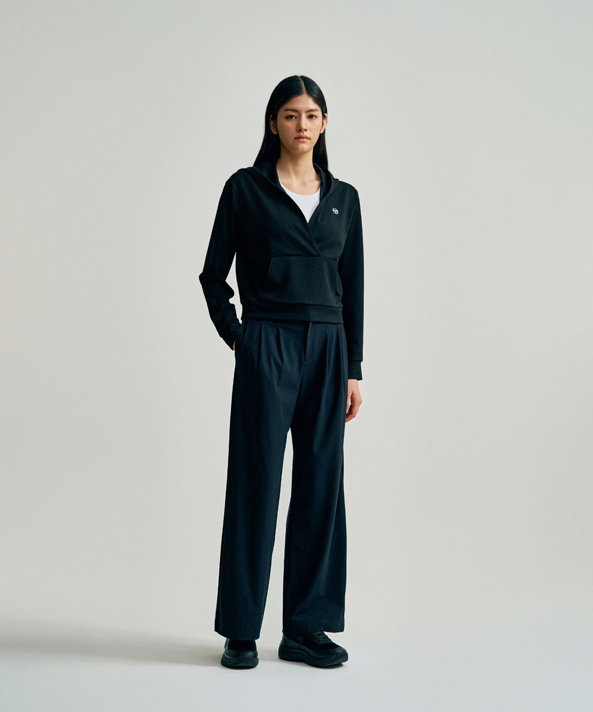 세르지오 타키니(SERGIO TACCHINI) W 트리코트 릴렉스핏 핀턱 팬츠 (Black)