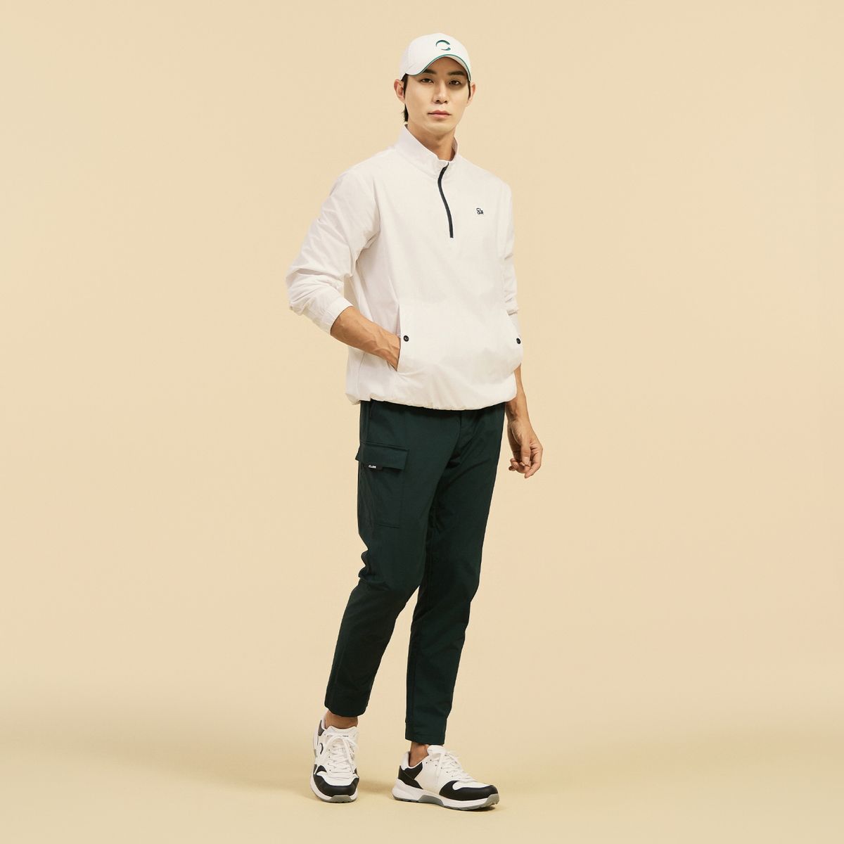 챌린저(CHALLENGER) 남성 에센셜 스트레치 나일론 반조거 카고 팬츠 다크그린