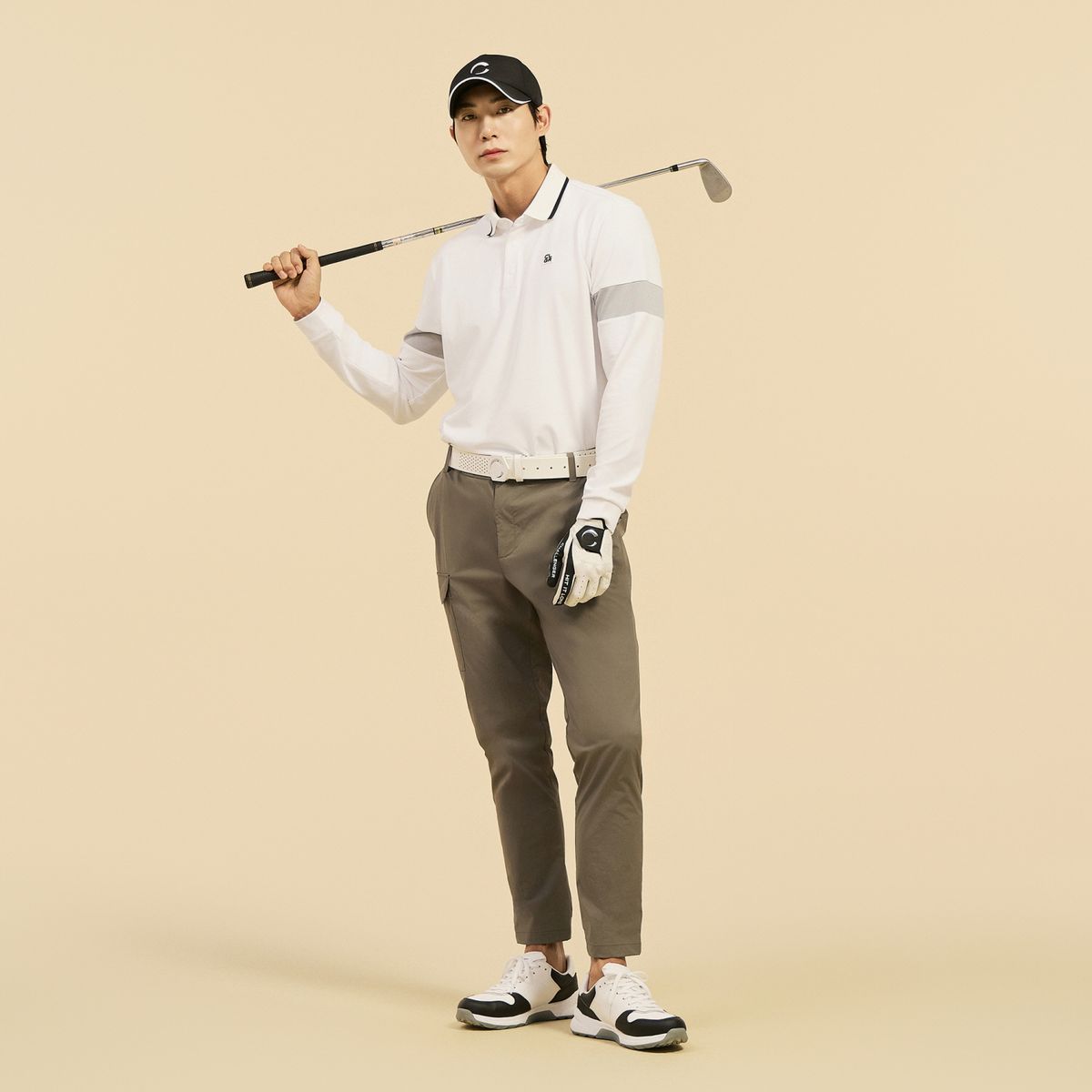 챌린저(CHALLENGER) 남성 에센셜 스트레치 나일론 반조거 카고 팬츠 카키베이지