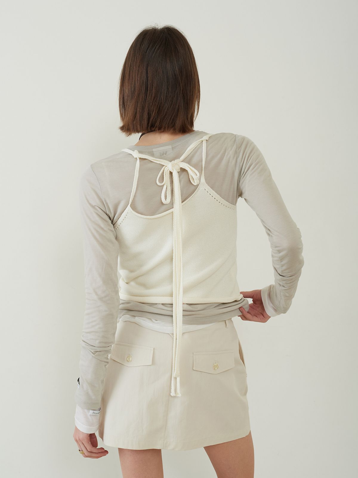 프롬웨얼(FROMWHERE) Point Belt  Mini Skirt Cream