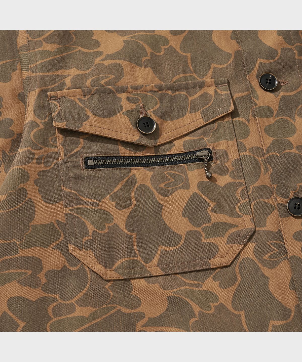 비디알(VDR) CAMOUFLAGE CRUSIER JACKET