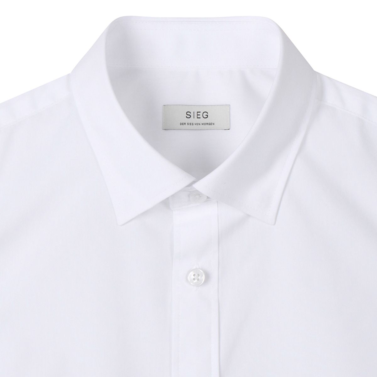 지이크(SIEG) WEAREVER 릴렉스핏 하프셔츠 화이트 (PIBAD5510)