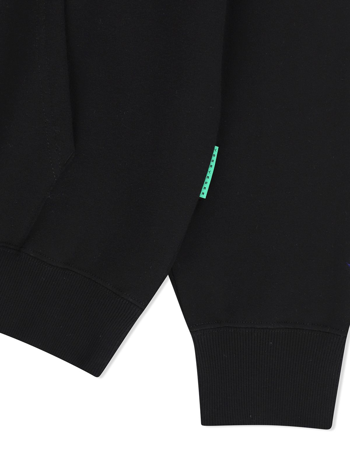 예스아이씨(YESEYESEE) Y.E.S Sign Logo Hoodie Black