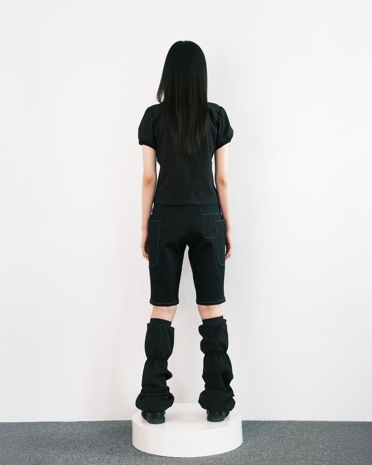 에키에타(EKIETA) Quaint Pants in Black