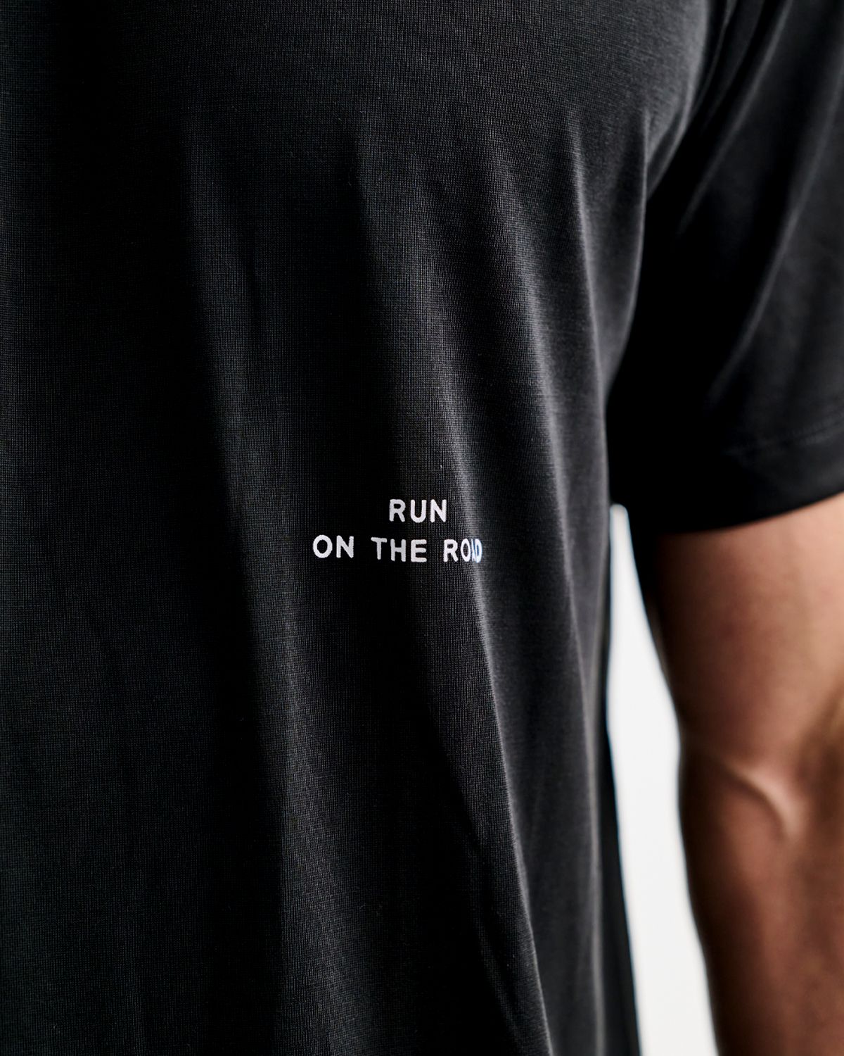리액티파이(REACTIFY) Mind set T-Shirt Black