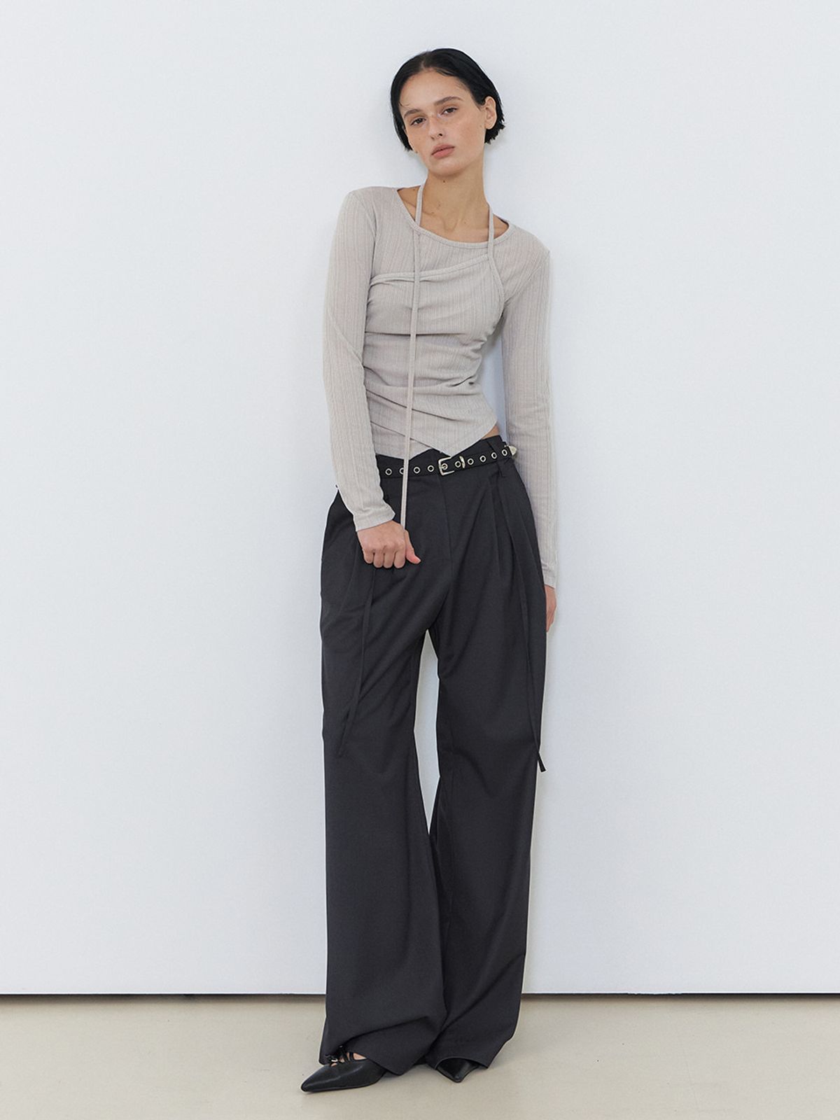 에트몽(ETMON) Layered Halter Strap T-Shirt, Ash Beige