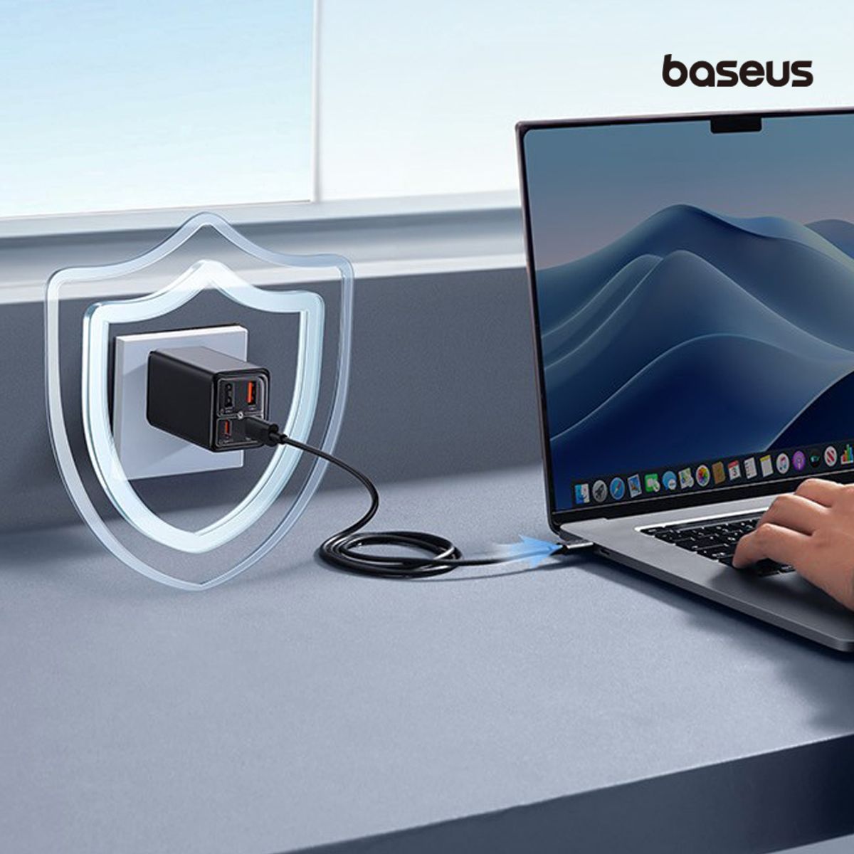 베이스어스(BASEUS) 65W GaN6 Pro C타입 멀티 포트 초고속 충전기 2C+2U 블랙