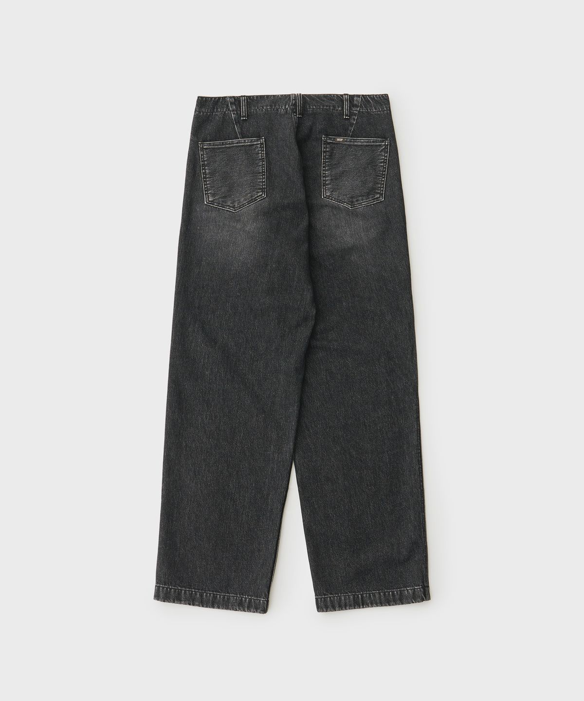 어나더 오피스(ANOTHER OFFICE) Maverick One-Tuck Denim Pants (Faded Black)