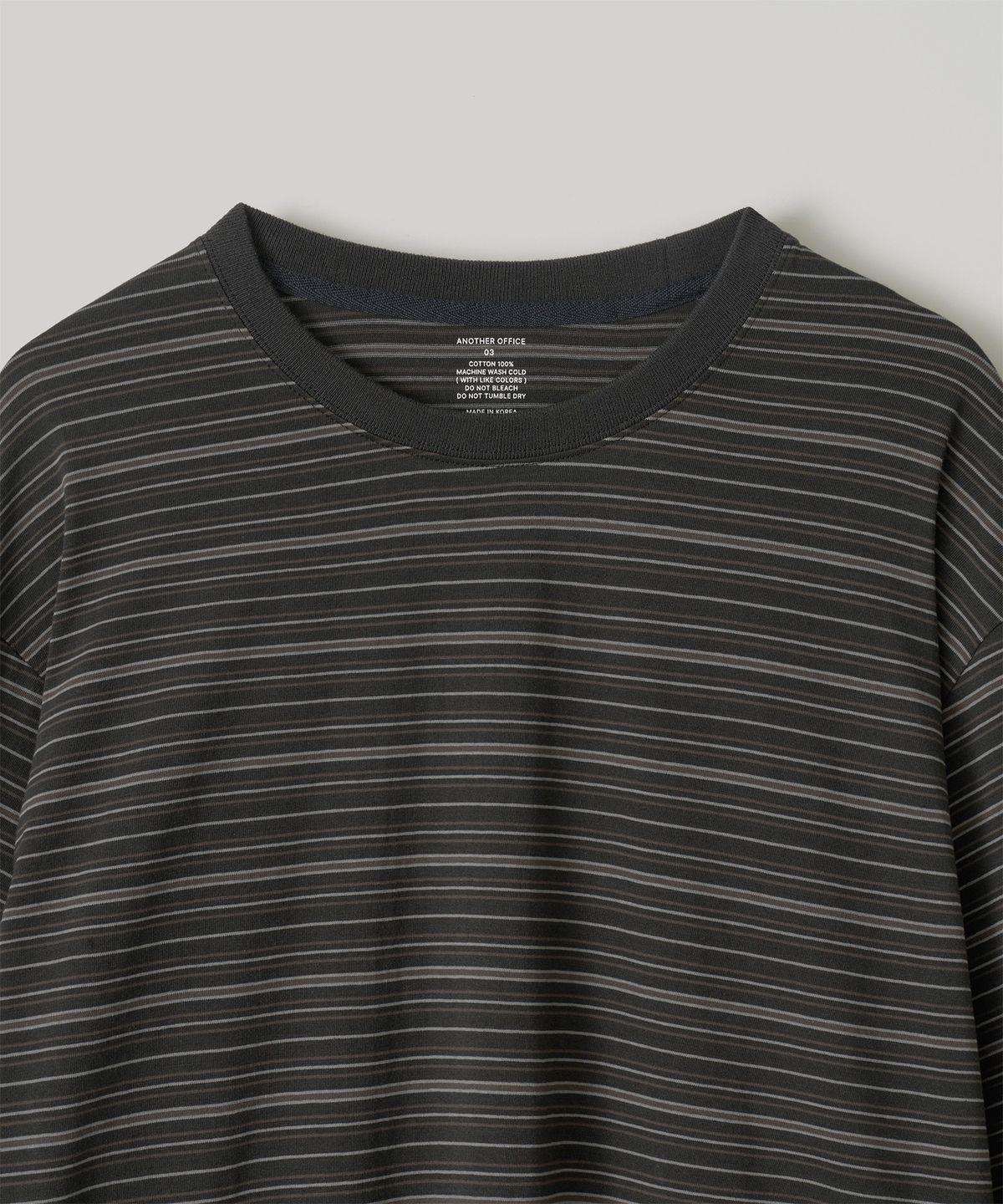 어나더 오피스(ANOTHER OFFICE) Ordinary Multi Stripe T (Faded Black)